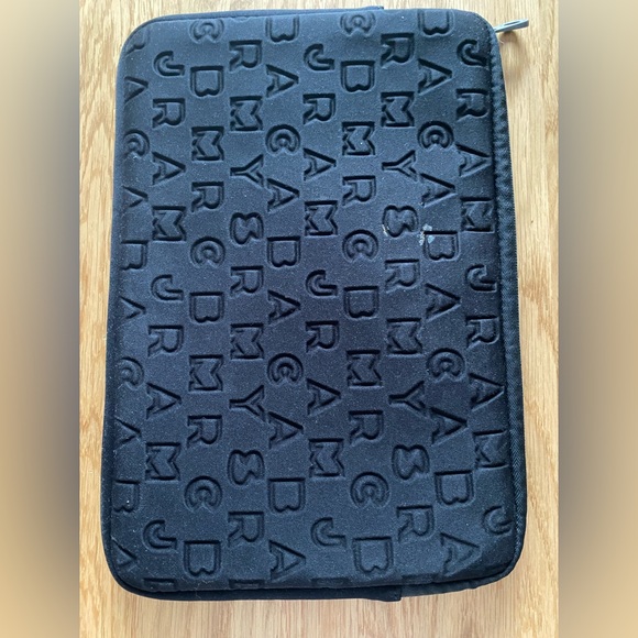 Marc Jacobs Laptop Case - Picture 3 of 3
